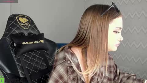 karina_broks online show from November 2025 01:33:02 PM