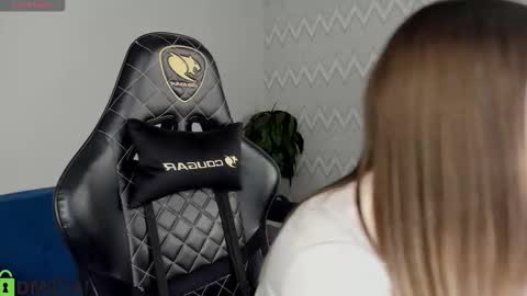 karina_broks online show from November 2025 11:31:02 AM