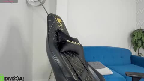 karina_broks online show from November 2025 01:44:02 PM