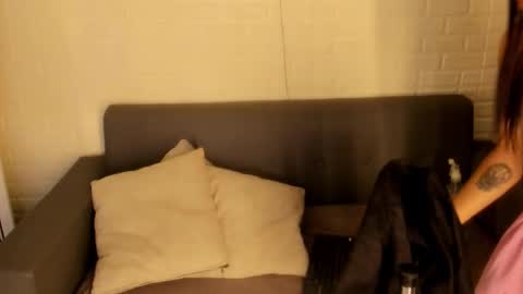 Kari online show from January 2026 11:47:02 AM