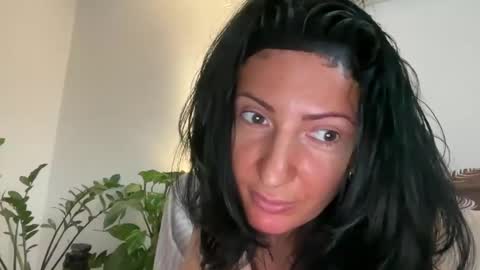 Karina online show from February 2025 02:27:01 PM