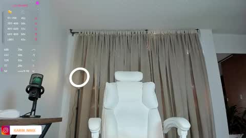 Snapshot of karinnixx chatting on February 2026 09:49:02 PM Karin online show from February 2026 09:49:02 PM