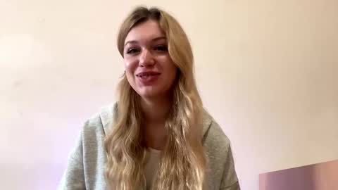 Snapshot of karisawaldon chatting on October 2025 11:22:02 AM Marry online show from October 2025 11:22:02 AM