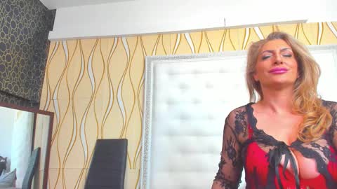 KARISSIA online show from February 2026 08:33:01 AM