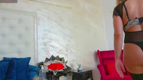 Snapshot of karissia_ chatting on June 2026 04:40:01 AM KARISSIA online show from June 2026 04:40:01 AM