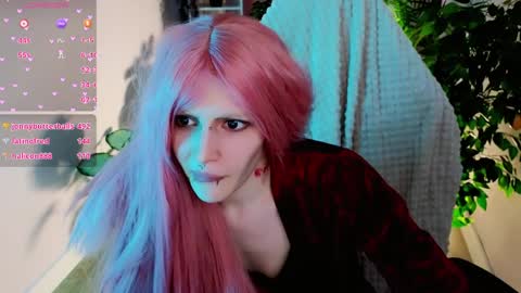 Snapshot of karkadeshk chatting on April 2026 10:01:02 AM karkadeshk online show from April 2026 10:01:02 AM