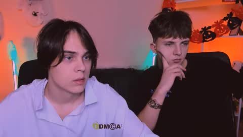 Karl online show from October 2025 07:42:02 PM