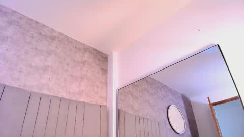 Karla online show from October 2025 07:25:01 PM