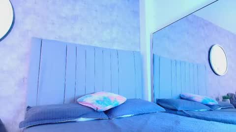 Karla online show from October 2025 08:15:02 PM