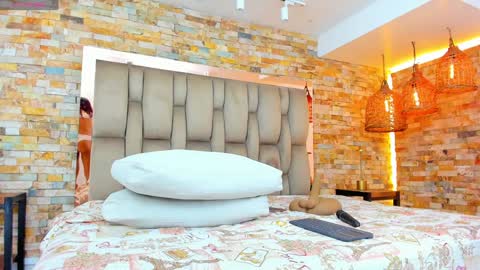  Karla  online show from January 2025 08:29:01 PM