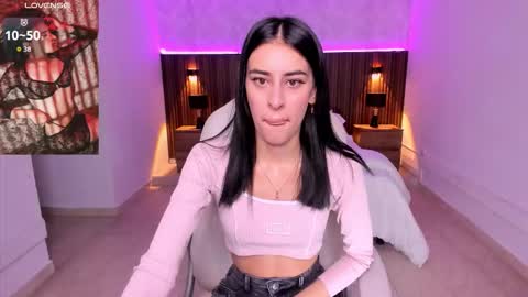 Karlaa  online show from November 2025 10:58:01 AM