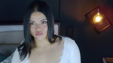 KarolCorreaT online show from October 2025 08:33:02 AM