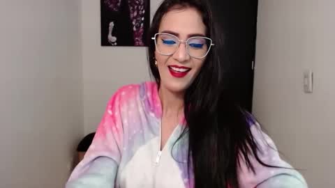 Karlis online show from November 2025 04:45:02 AM