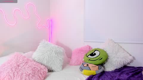 Karlyy  online show from January 2025 08:52:01 AM