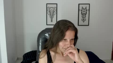 KARLYE online show from December 2024 06:02:02 AM