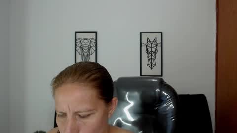 KARLYE online show from February 2025 03:31:02 AM