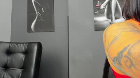   online show from April 2026 04:33:02 PM