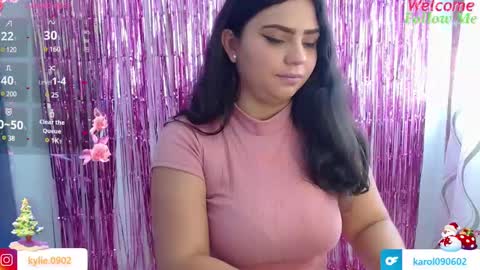 Snapshot of karol_09 chatting on December 2024 11:29:01 AM karol 09 online show from December 2024 11:29:01 AM