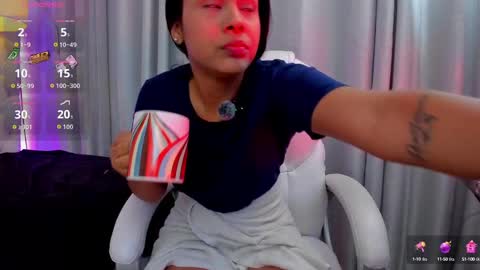 Snapshot of karol_bustamante chatting on September 2025 09:03:01 AM Karol online show from September 2025 09:03:01 AM