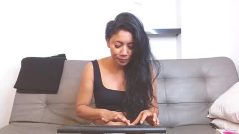 Snapshot of karol_ebony chatting on February 2025 03:09:02 AM karolina online show from February 2025 03:09:02 AM