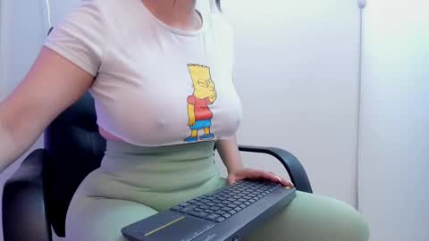 Snapshot of karol_page1 chatting on March 2025 08:23:02 AM KAROL online show from March 2025 08:23:02 AM