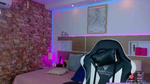 KAROL SCOTT online show from July 2026 08:57:02 PM