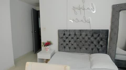 Snapshot of karolain_hernandez chatting on March 2026 03:55:01 AM karolain_hernandez online show from March 2026 03:55:01 AM