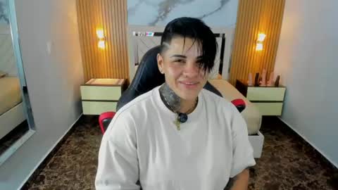 Karol and Luna online show from June 2026 07:17:01 PM