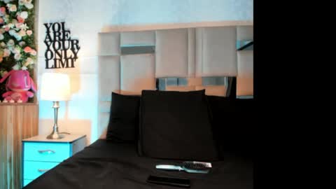 karolfoxxi__ online show from May 2026 05:02:02 AM