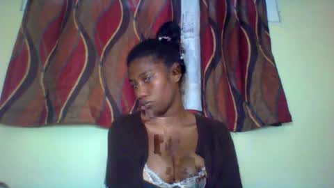 karoliee online show from July 2026 12:11:01 PM