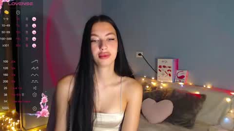 Snapshot of karolina_hottie_ chatting on July 2026 02:04:01 AM Kira online show from July 2026 02:04:01 AM