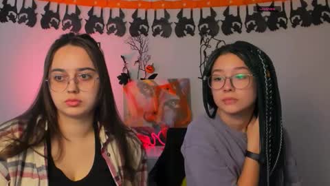 Snapshot of karolina_vendi chatting on October 2025 09:32:01 AM karolina_vendi online show from October 2025 09:32:01 AM