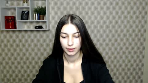 Karolina online show from December 2024 07:35:01 PM