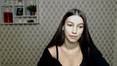 Karolina online show from December 2024 10:37:01 PM