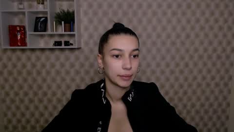 Karolina online show from January 2025 07:07:01 AM