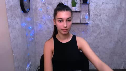 Karolina online show from January 2025 10:18:02 AM