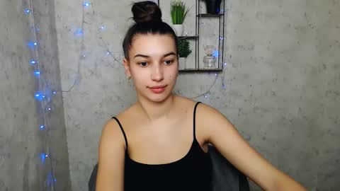 Karolina online show from March 2025 10:03:02 AM