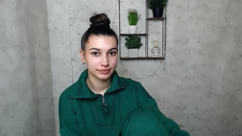 Karolina online show from March 2025 09:50:01 AM