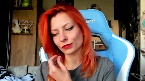 karoline121 online show from April 2026 07:45:01 AM