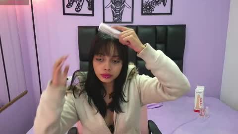Karoline online show from September 2025 12:40:01 PM