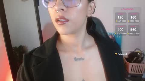 Caro online show from October 2025 02:18:01 PM