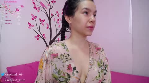 Snapshot of karolkat_1 chatting on December 2024 01:57:02 PM Karolina 3 online show from December 2024 01:57:02 PM