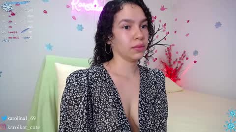 Snapshot of karolkat_1 chatting on December 2024 09:54:01 PM Karolina 3 online show from December 2024 09:54:01 PM