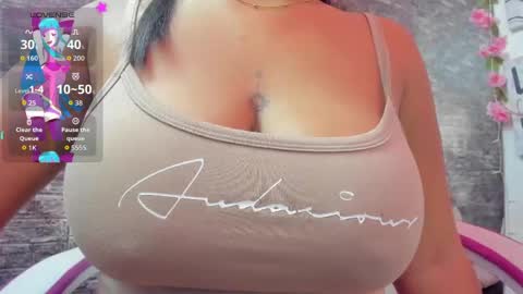 KAROLL online show from April 2026 12:43:01 PM