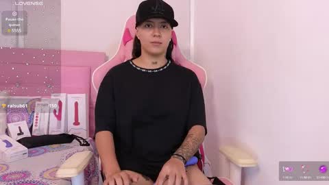 Karol online show from March 2025 07:54:01 PM