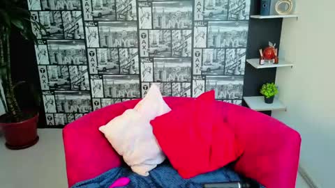 Snapshot of kassandra_james chatting on May 2026 01:18:02 PM kassandra james online show from May 2026 01:18:02 PM