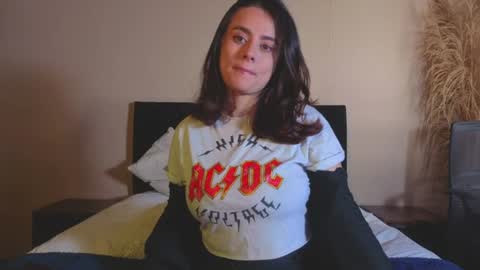 kassandra james online show from July 2026 02:45:01 PM