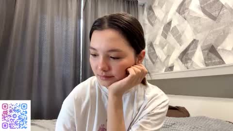 Kira online show from November 2025 08:04:01 AM