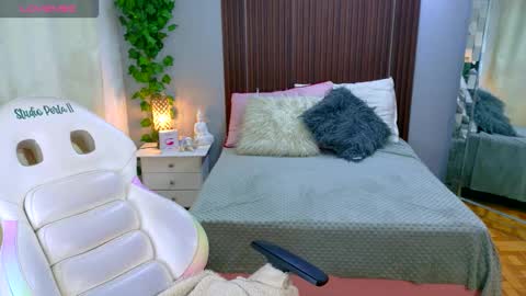 kate online show from November 2025 09:58:01 PM