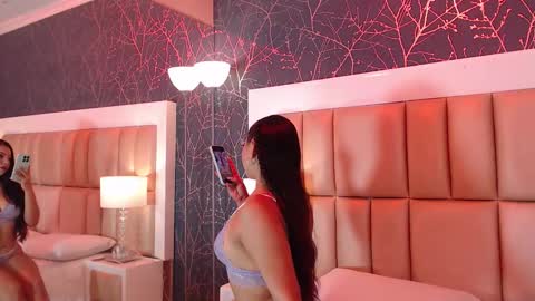 Kiara  online show from March 2026 12:02:02 PM